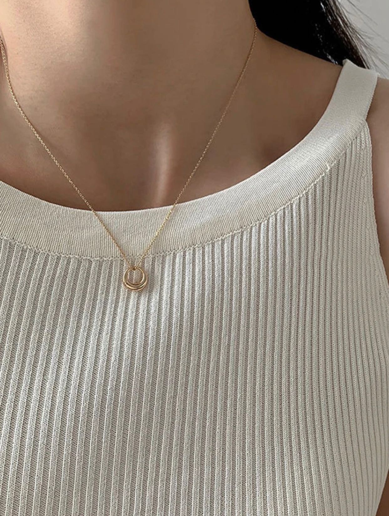 little o necklace 