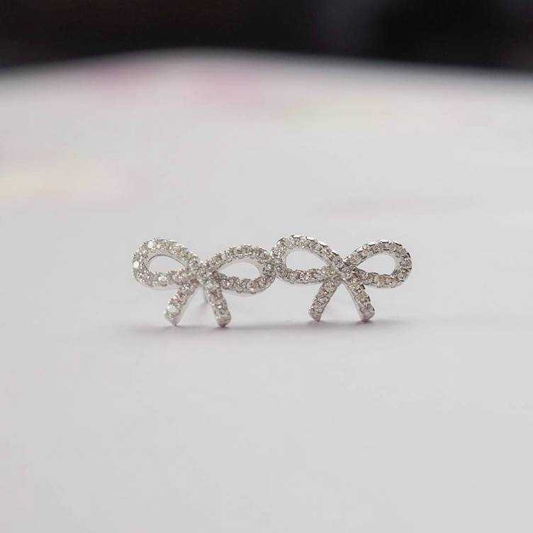 Bow earrings