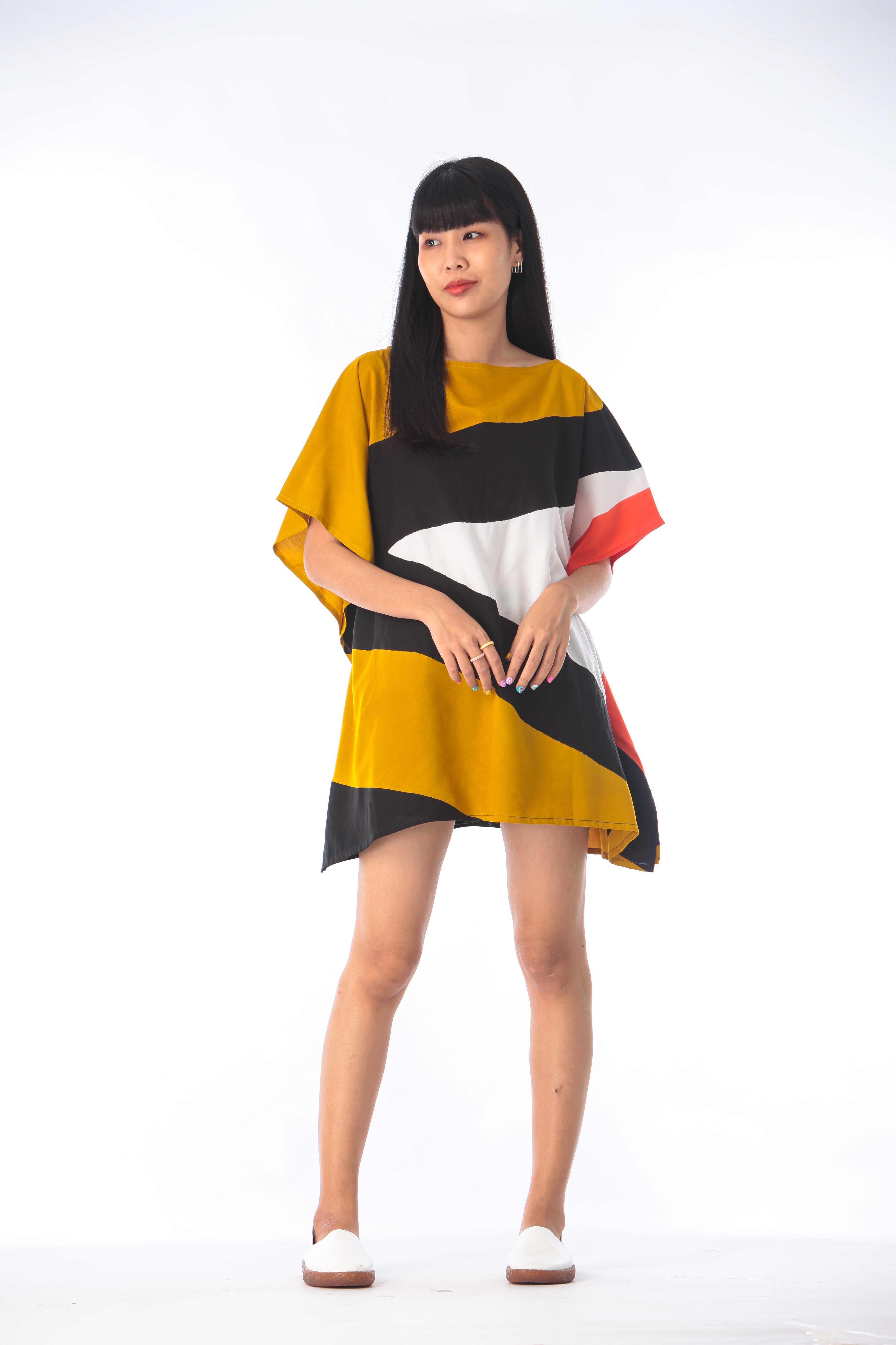 (Pre-order)Poncho Blouse Big Size Cotton Rayon Hand paint For Summer Beach Vacation