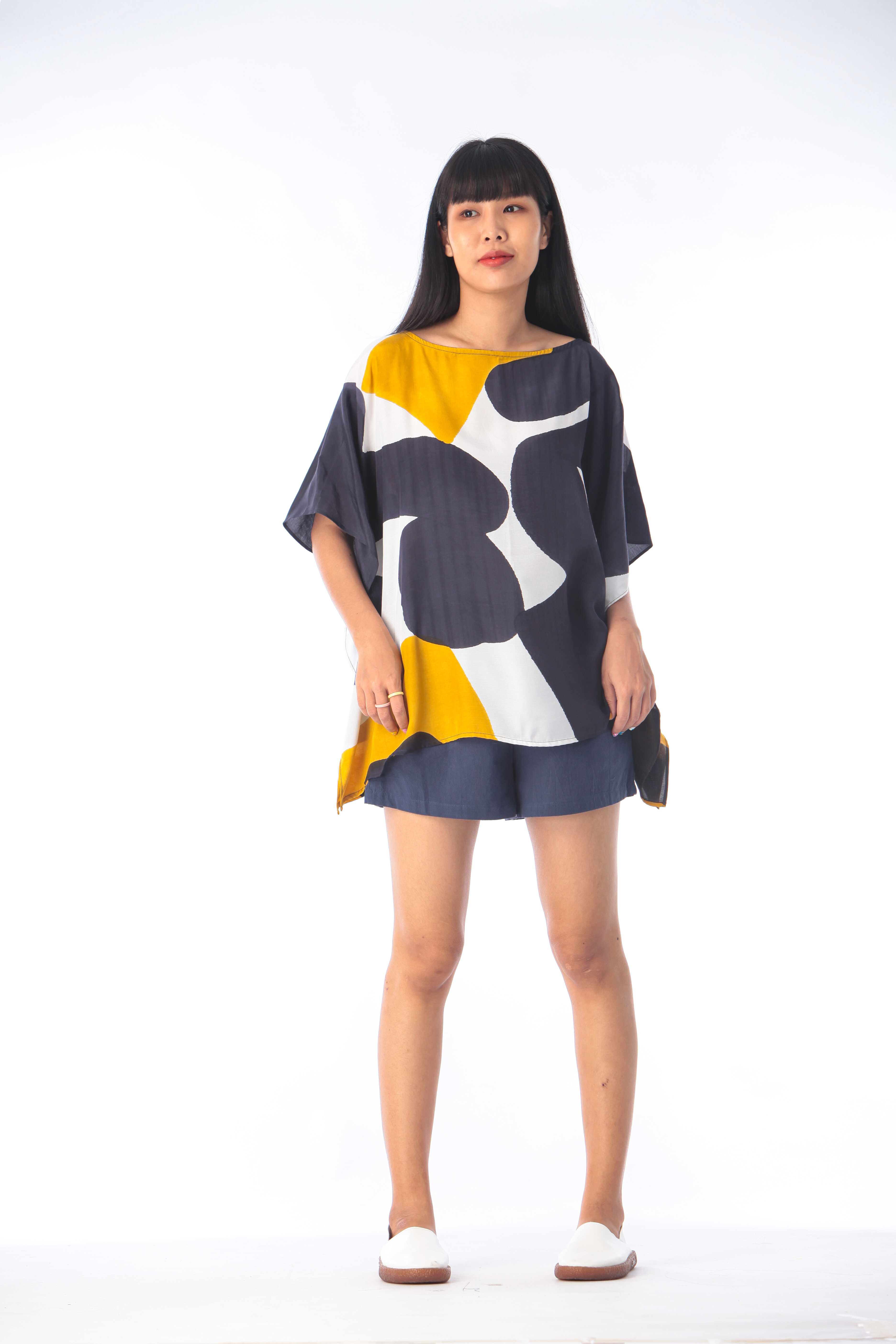 (Pre-order)Poncho Normal Size Cotton Rayon Blouse Hand paint For Summer Beach Vacation