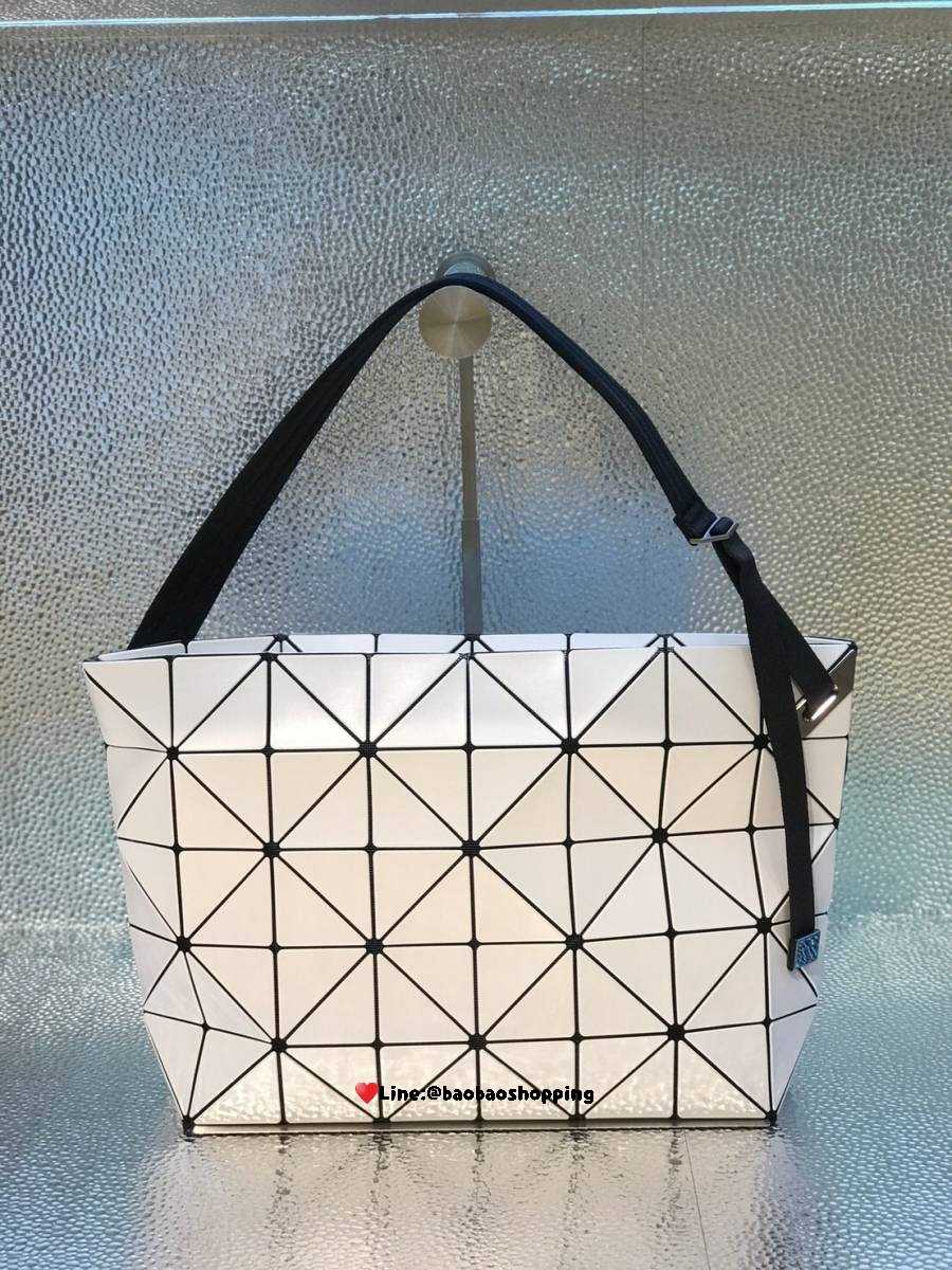 BAOBAO BLOCKY LARGE MATTE LT.GRAY