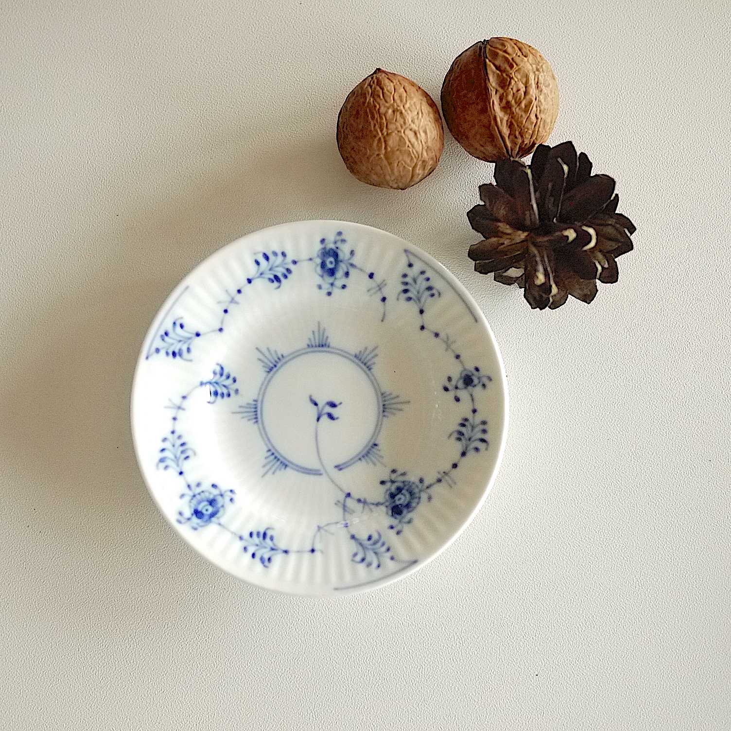 จานเล็กใส่เนยแยม  Royal Copenhagen