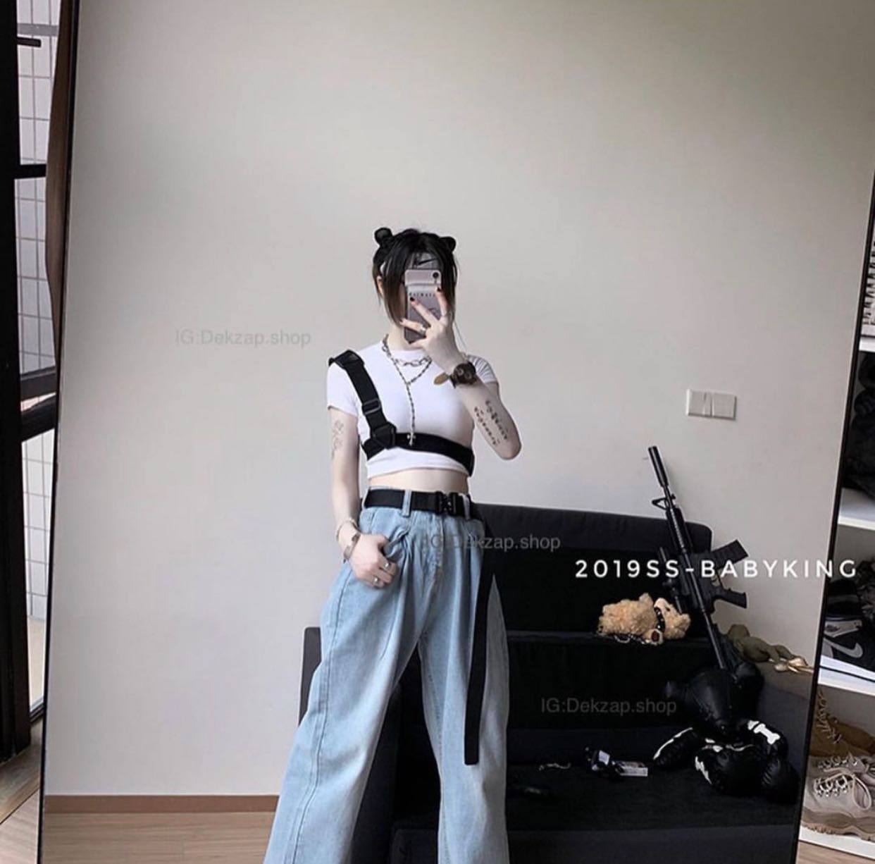 พร้อมส่ง🖤[K3]เสื้อครอปสีขาว+สายหนัง