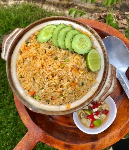 ข้าวผัดหมู (จานเล็ก)