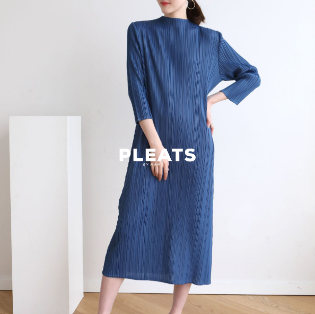 PLEATS DRESS D117