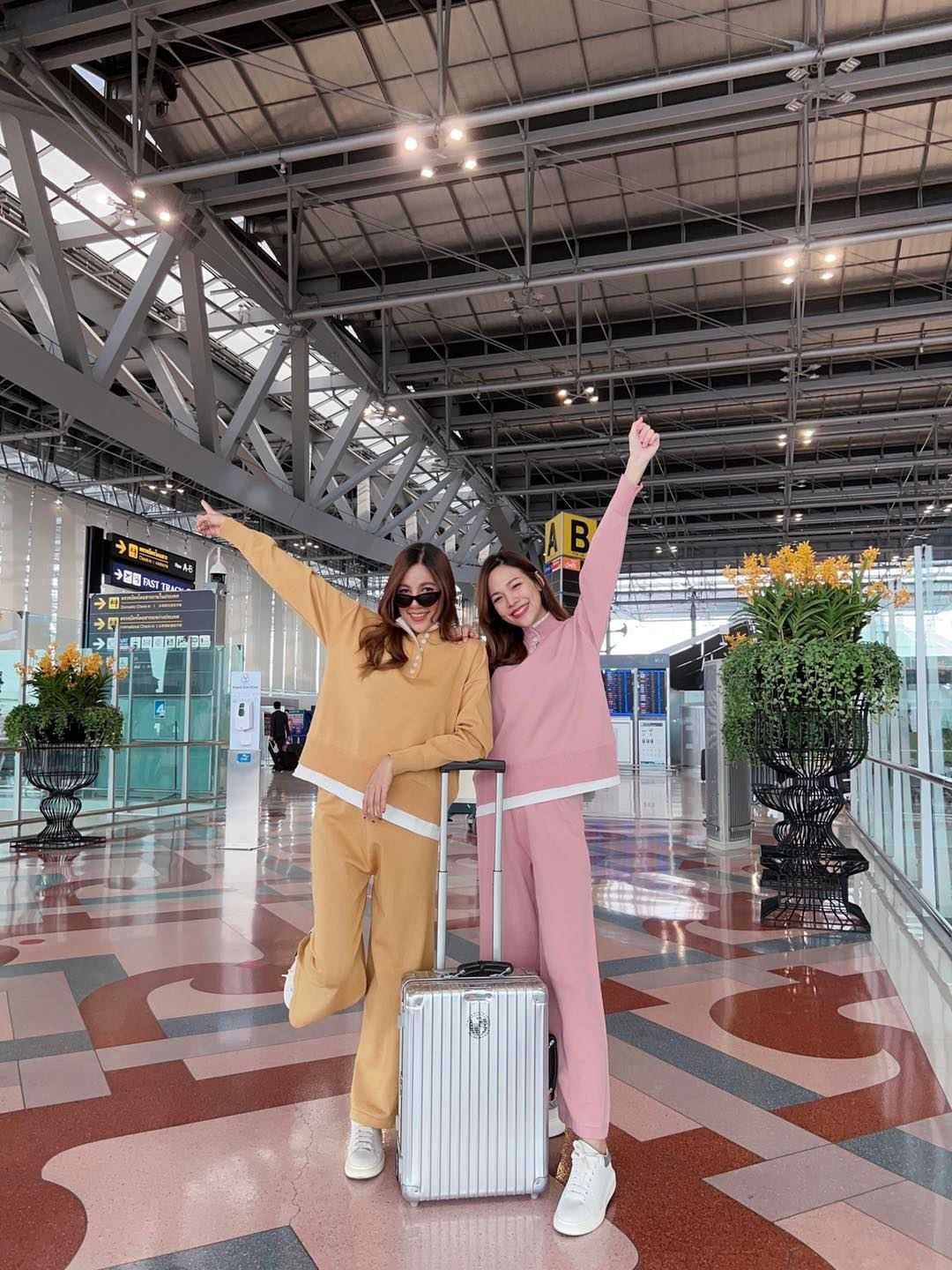 tbwwarm02 ชุดวอร์มผ้าไหมพรม