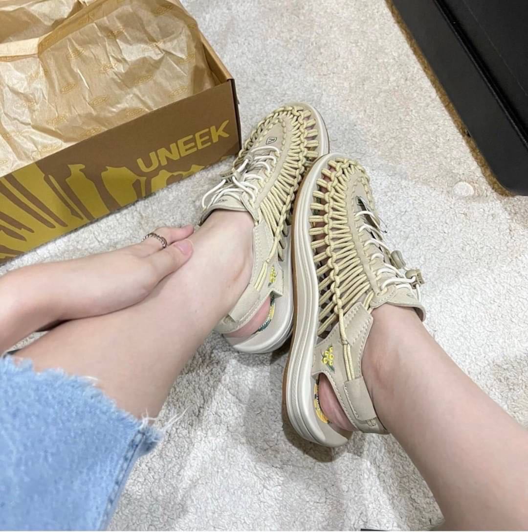 Keen uneek women Mimosa 