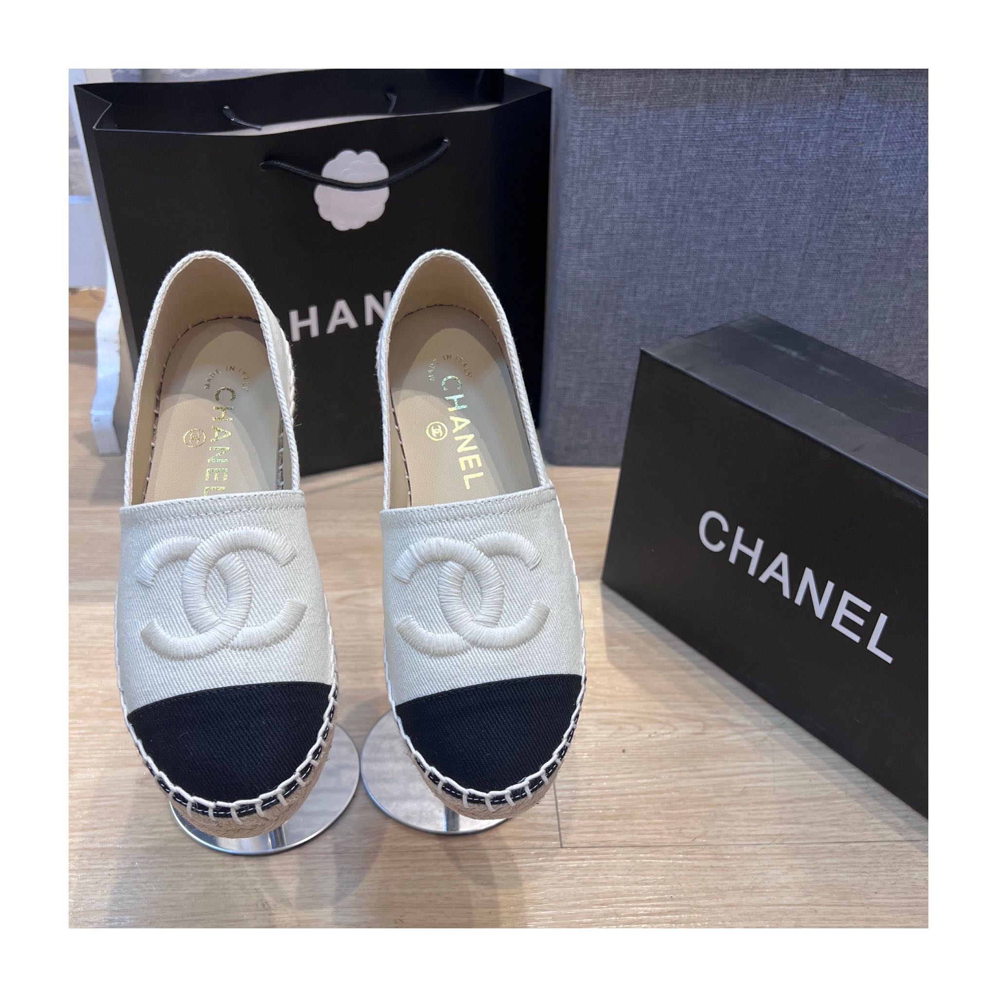 รองเท้า CHANEL ESPADRLLES