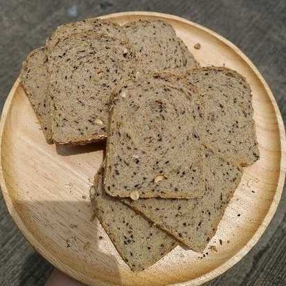 ปังแผ่นโฮลวีท100% ธัญพืชรวม  VEGAN pack8slice