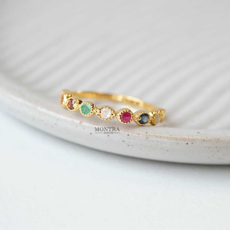 [Pre-Order] แหวนนพเก้า แหวนพลอยแท้ แหวนพลอยแท้เสริมดวง แหวนเงินแท้ S925 by Montra Jewelry