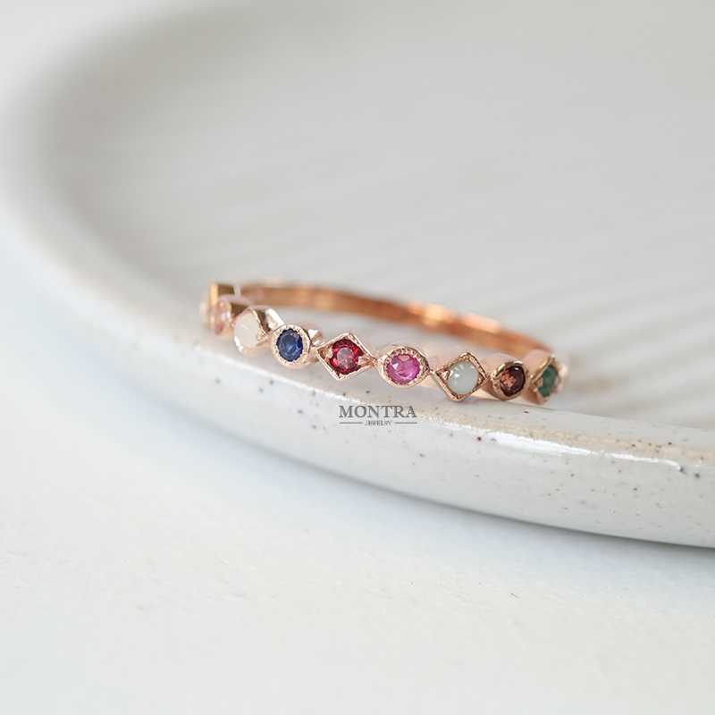 [Pre-Order] แหวนนพเก้า แหวนพลอยแท้ แหวนพลอยแท้เสริมดวง แหวนเงินแท้ S925 by Montra Jewelry