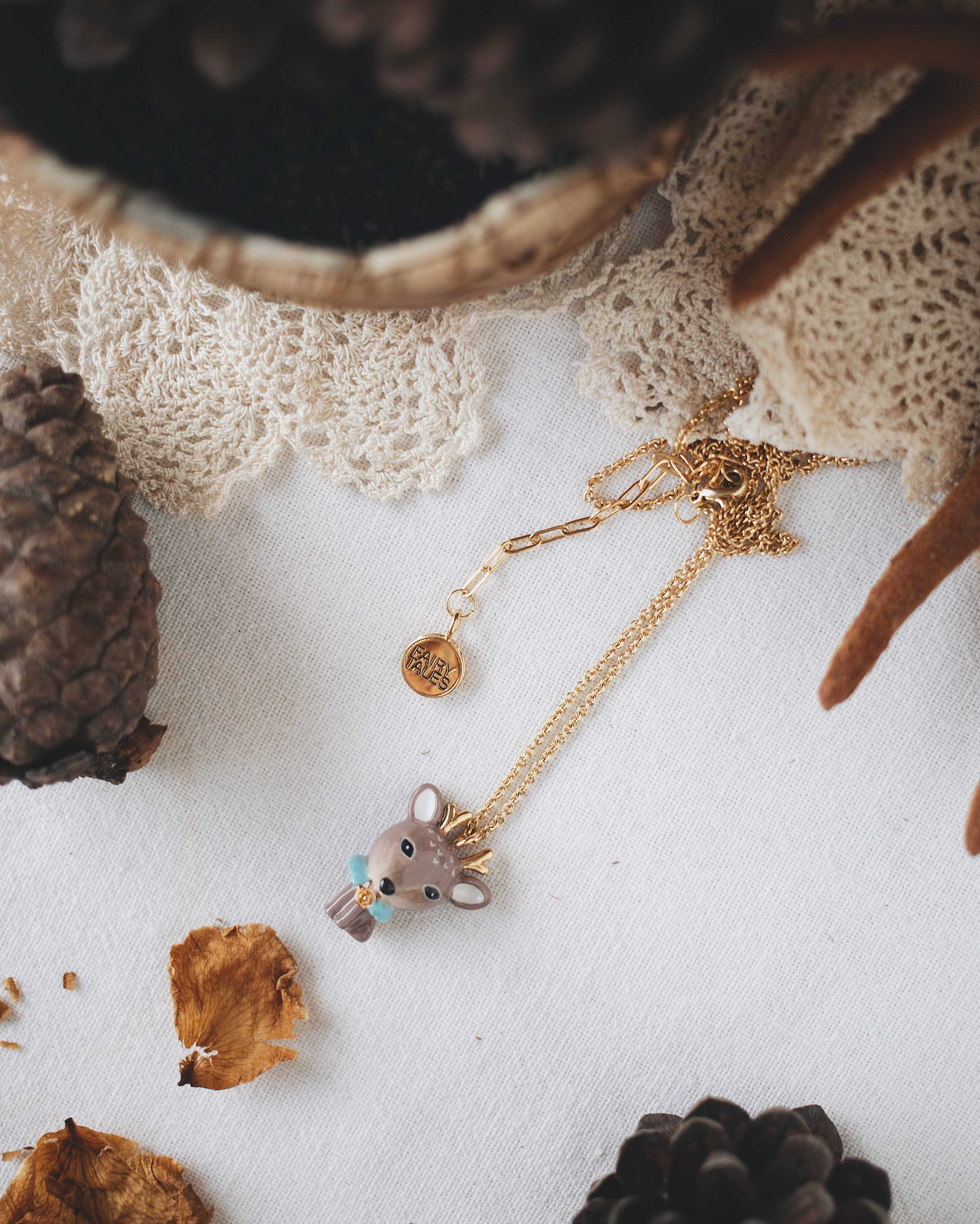 Deer Necklace / สร้อยคอกวางดุ๊กดิ๊ก