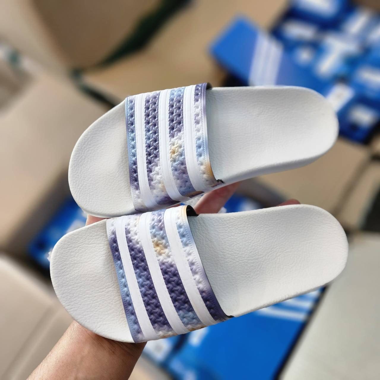 รองเท้าแตะ Adilette Slide มีกล่อง 