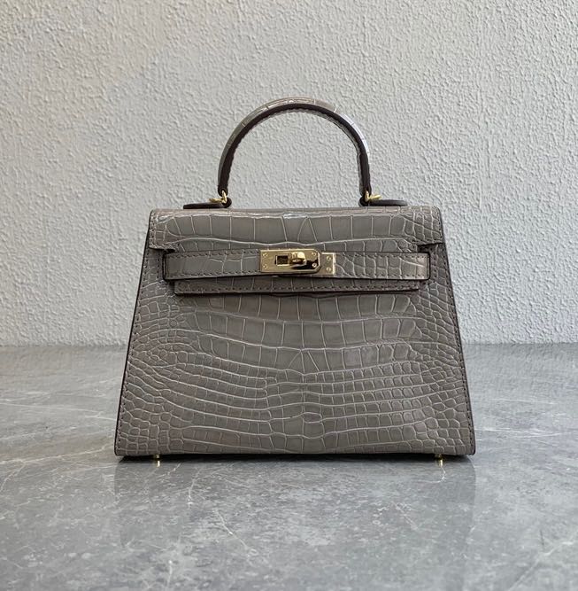 (Pre-order)💼กระเป๋าสะพายทรง Kelly Mini 19cm สี Gray