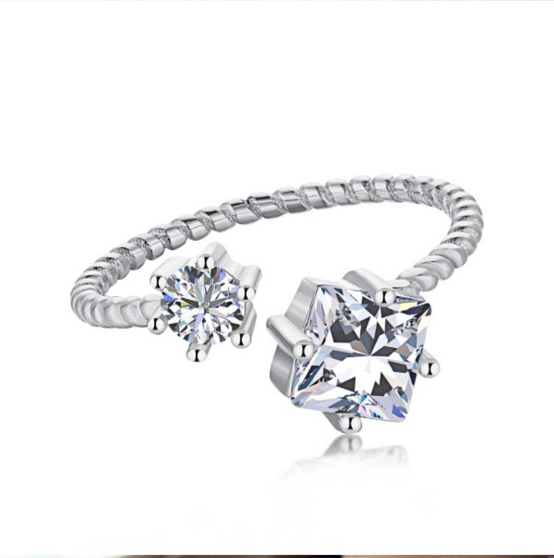 Twin Ring RSV02 แหวนเงินแท้ดีไซน์เก๋ๆ เพชรCZเกรด5A