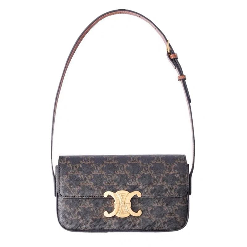(Pre-order)หนังแท้100% 💼กระเป๋าสะพายทรง CL Triomphe Shoulder bag