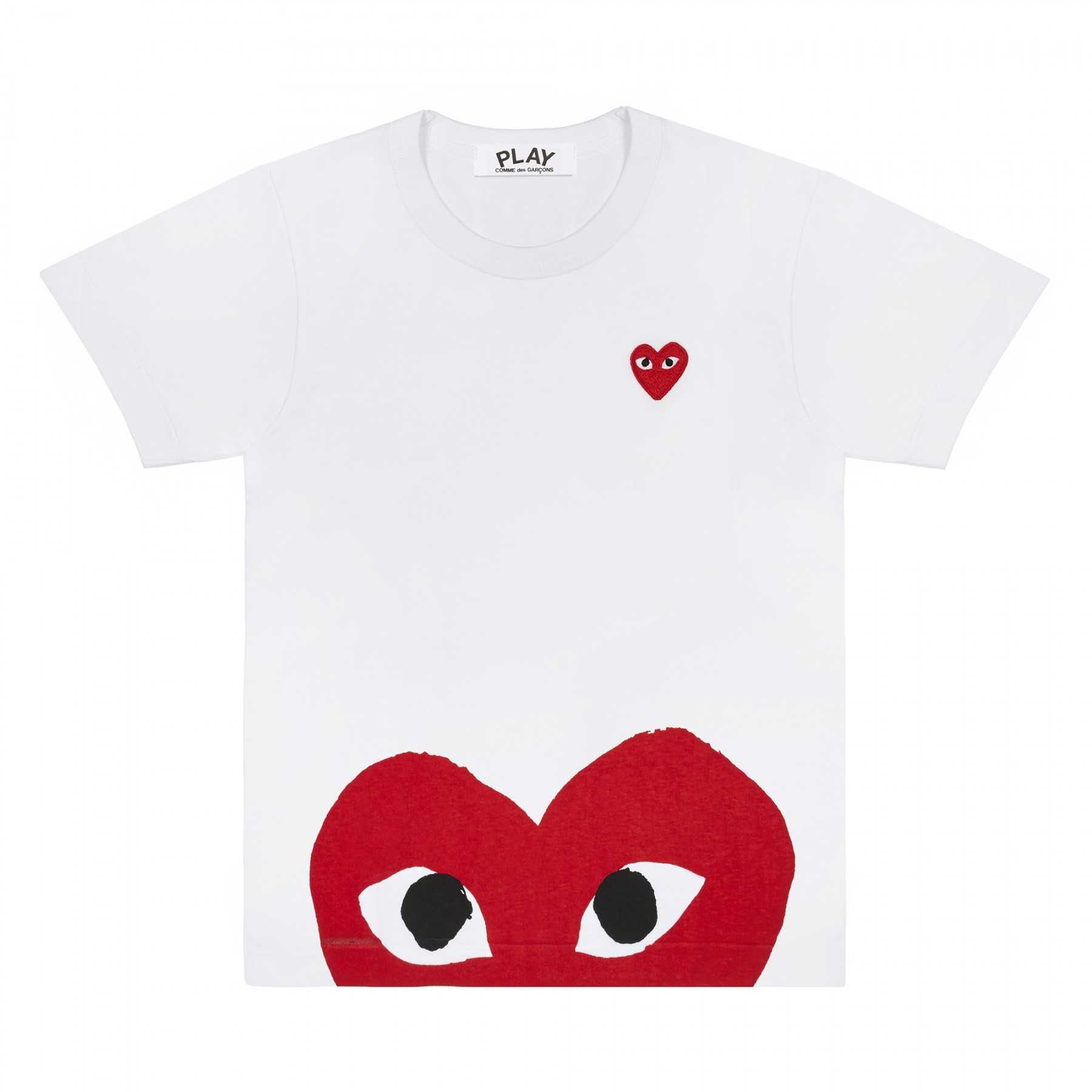 PLAY COMME des GARÇONS : เสื้อยืด Play Comme พื้นหัวใจแดงครึ่งชายเสื้อ (ของแท้จากญี่ปุ่น 100%)
