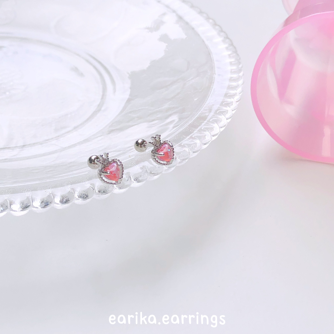 earika.earrings - punch crush crown piercing จิวหูเงินแท้หัวใจมงกุฎสีชมพู  เหมาะสำหรับคนแพ้ง่าย