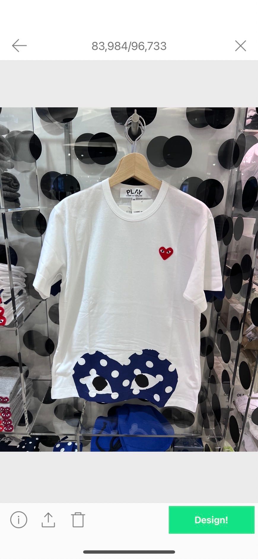 PLAY COMME des GARÇONS : เสื้อยืด Play Comme พื้นหัวใจน้ำเงินจุดครึ่งชายเสื้อ(ของแท้จากญี่ปุ่น 100%)