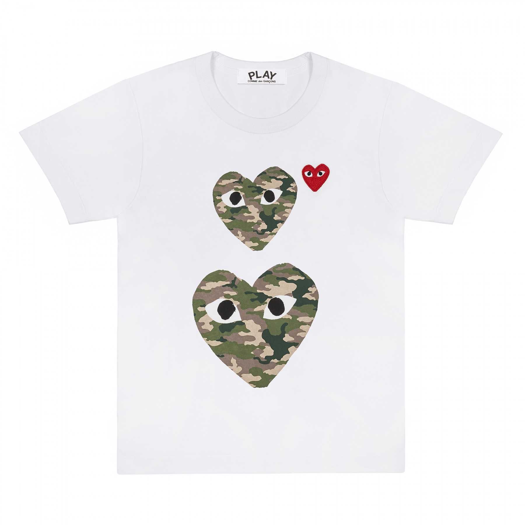 PLAY COMME des GARÇONS : เสื้อยืด Play Comme พื้นหัวใจทหารสองดวง (ของแท้จากญี่ปุ่น 100%)