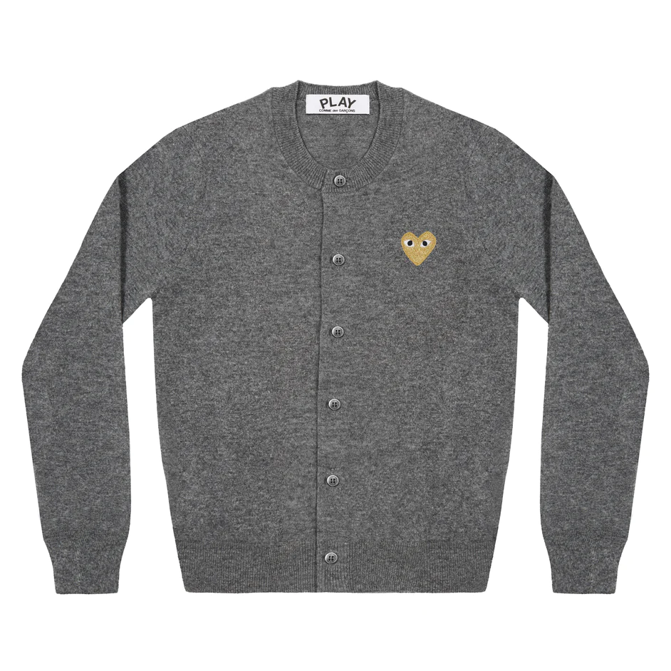 PLAY COMME des GARÇONS : เสื้อคาดิแกน Play Comme คอกลมสีเทาหัวใจทอง (ของแท้จากญี่ปุ่น 100%)