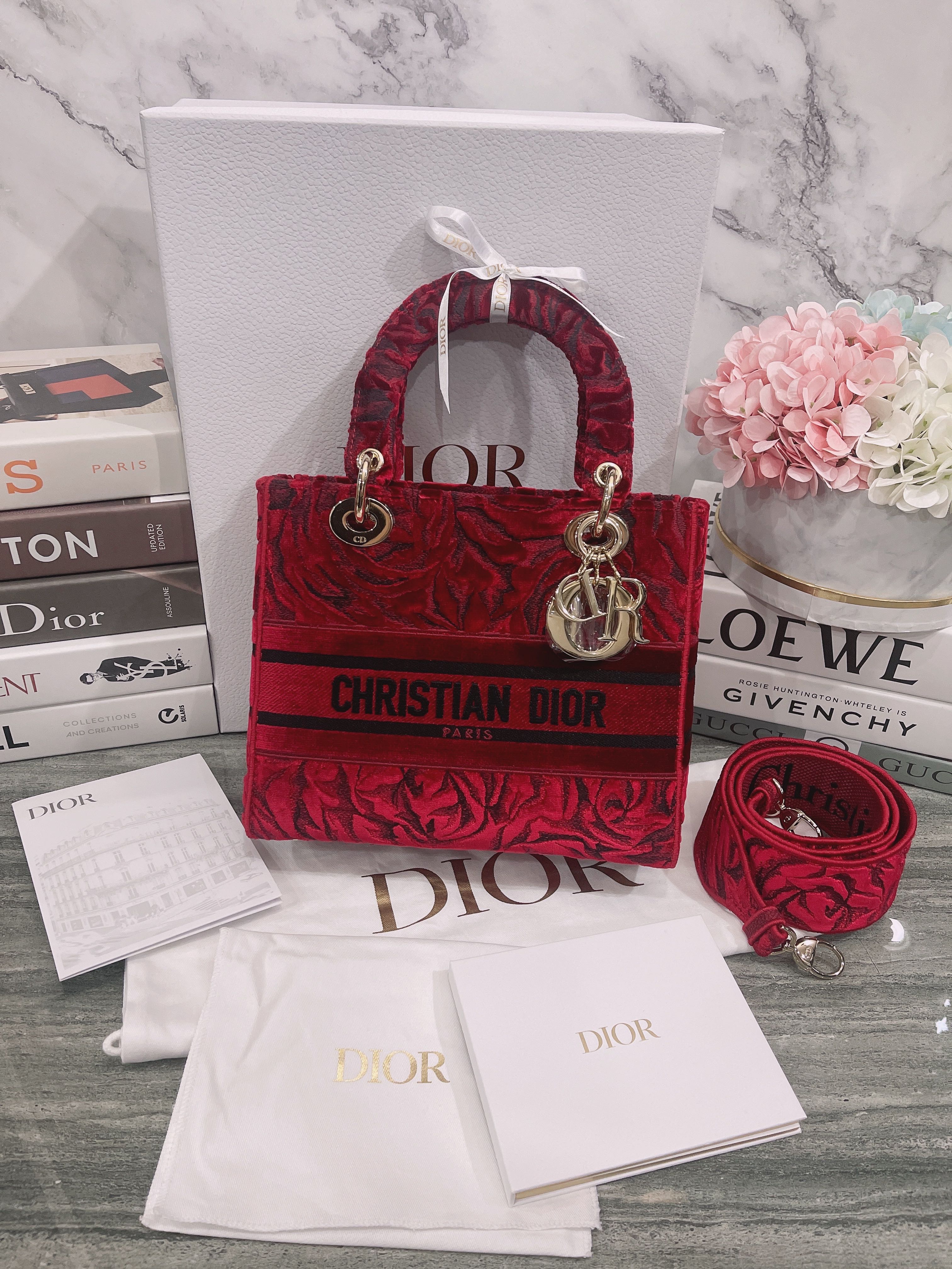 Used once !! Dior lady medium size velvet limited