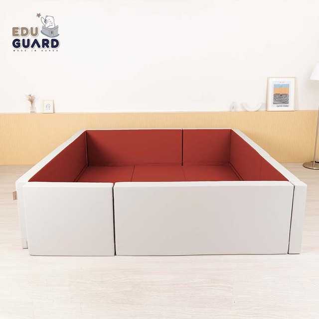 คอกกั้นเด็ก Eduguard ไซส์ Deluxe Suite ขนาด 230x230cm