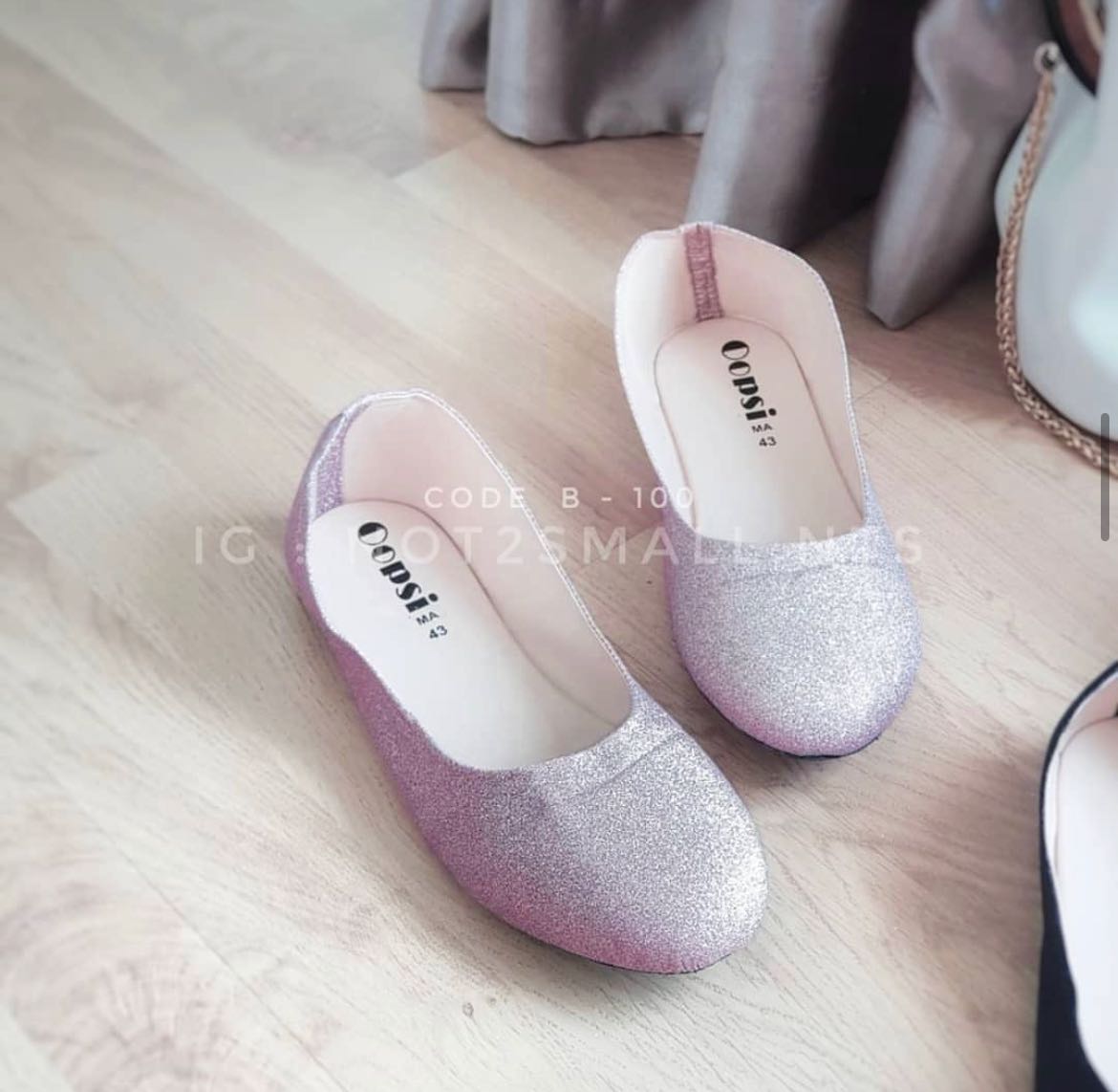 รองเท้าคัชชู (ID: B100)