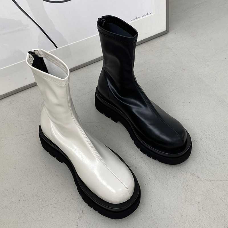 รองเท้าบูท ส้นหนา  ซิปหลัง  BLACK , IVORY 