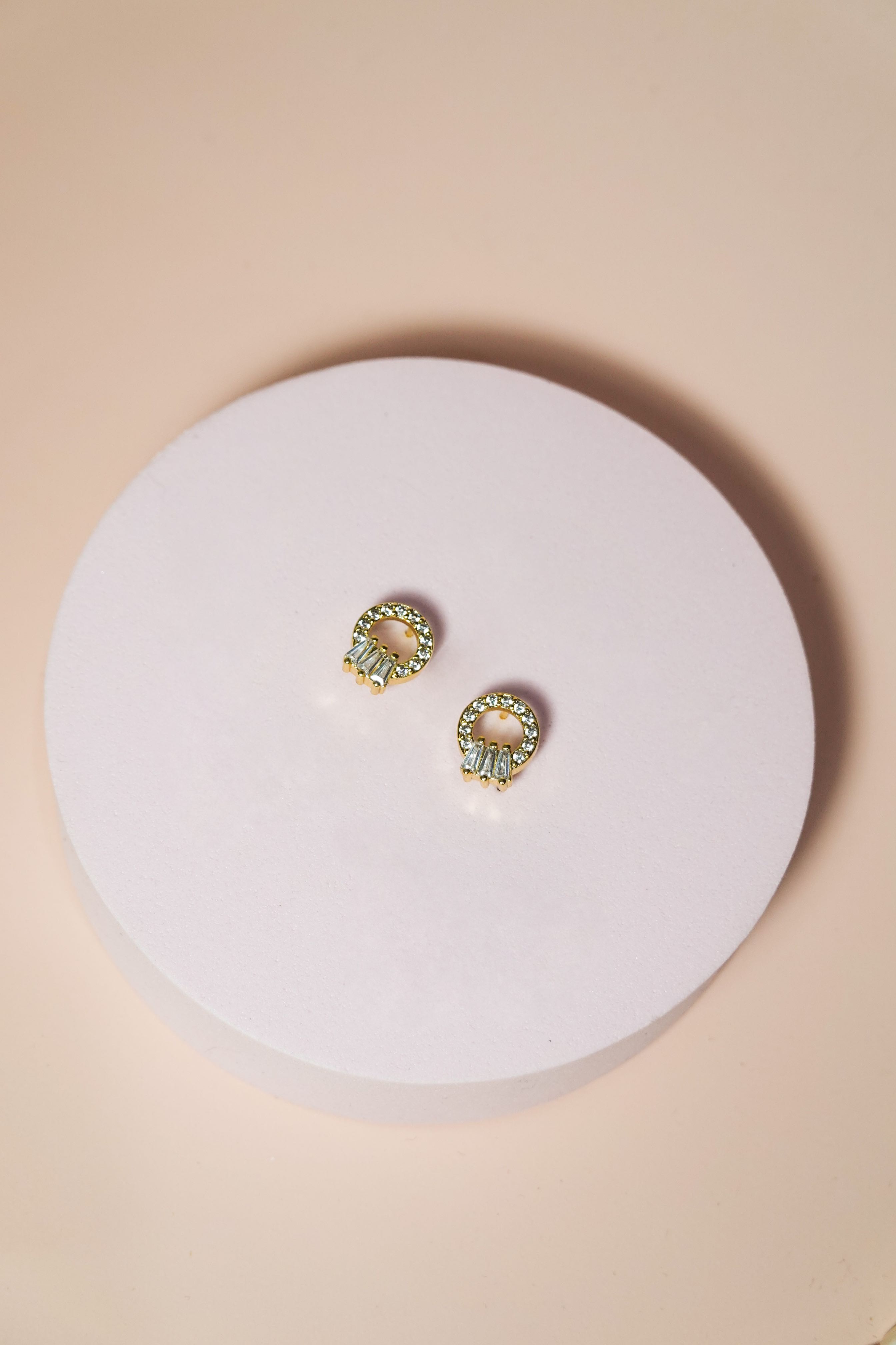 Jole Earring : 18 gold plated earring
