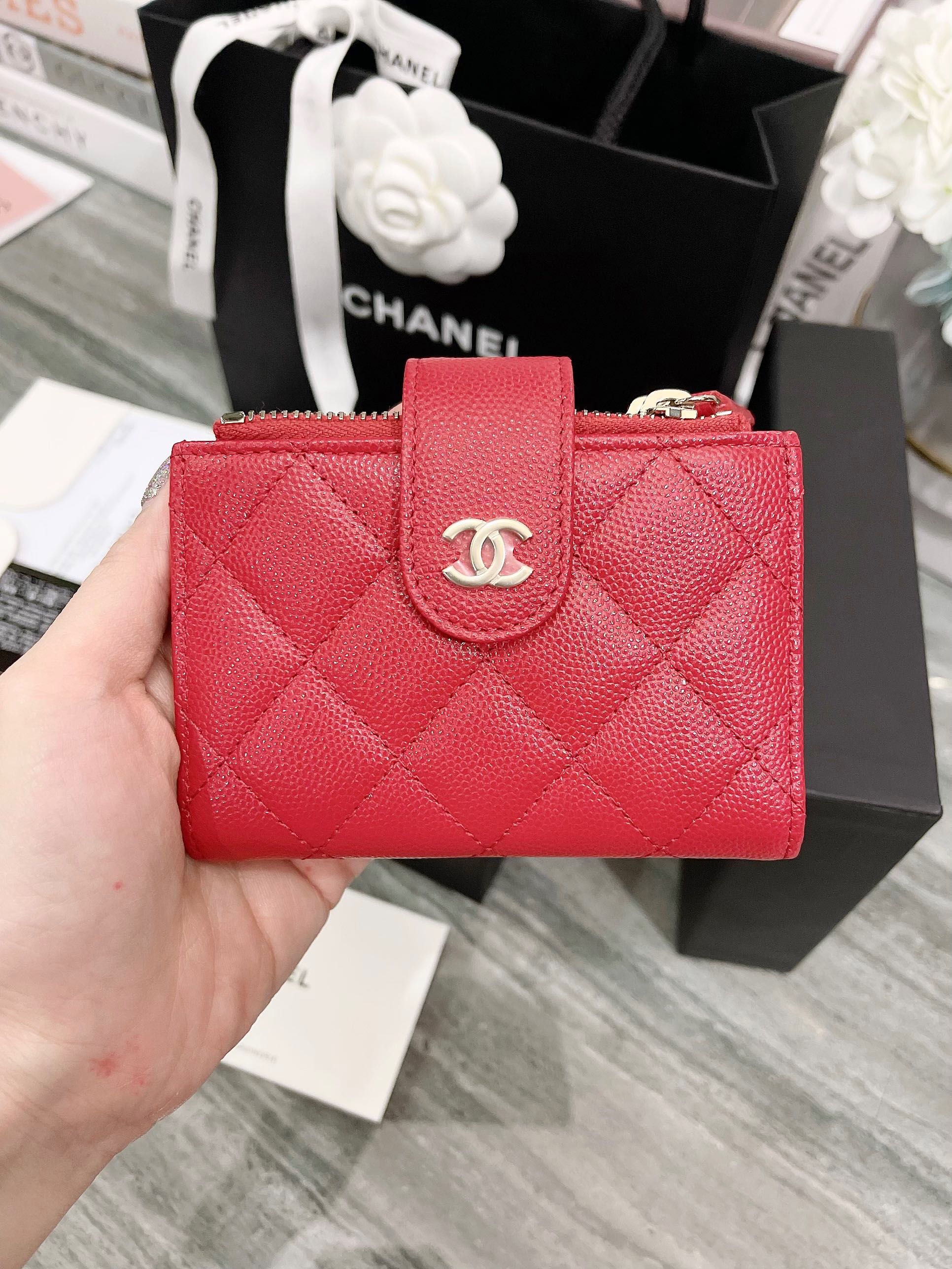New Chanel card holder wallet holo31 caviar skin ghw LINE SHOPPING