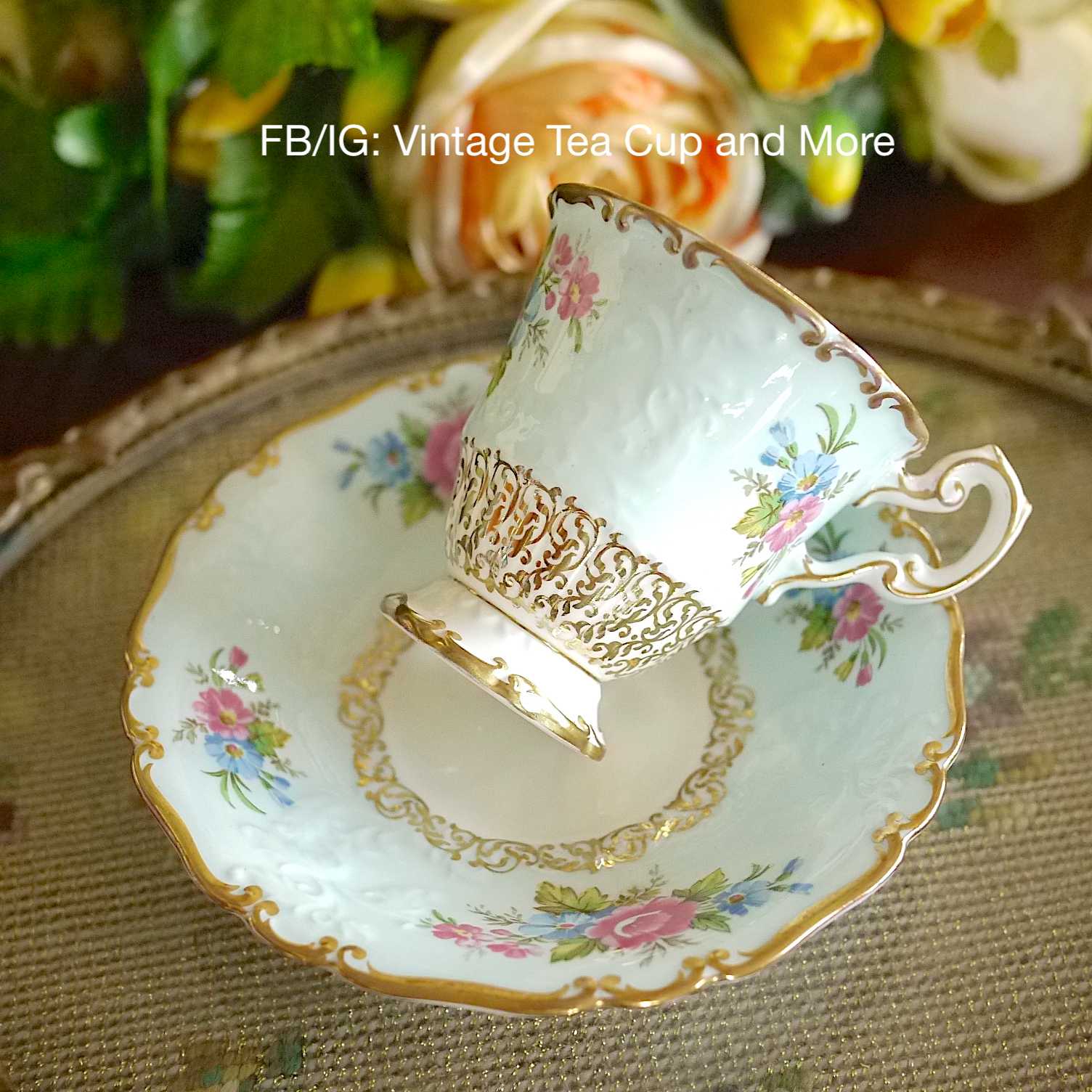 RARE EB Foley พื้นสีฟ้า ลายดอกไม้