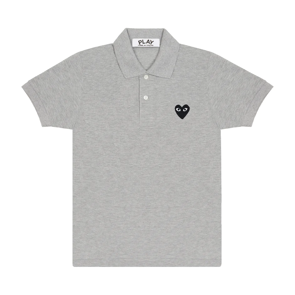 PLAY COMME des GARÇONS : เสื้อโปโล Play Comme เทาหัวใจดำ (ของแท้จากญี่ปุ่น 100%)