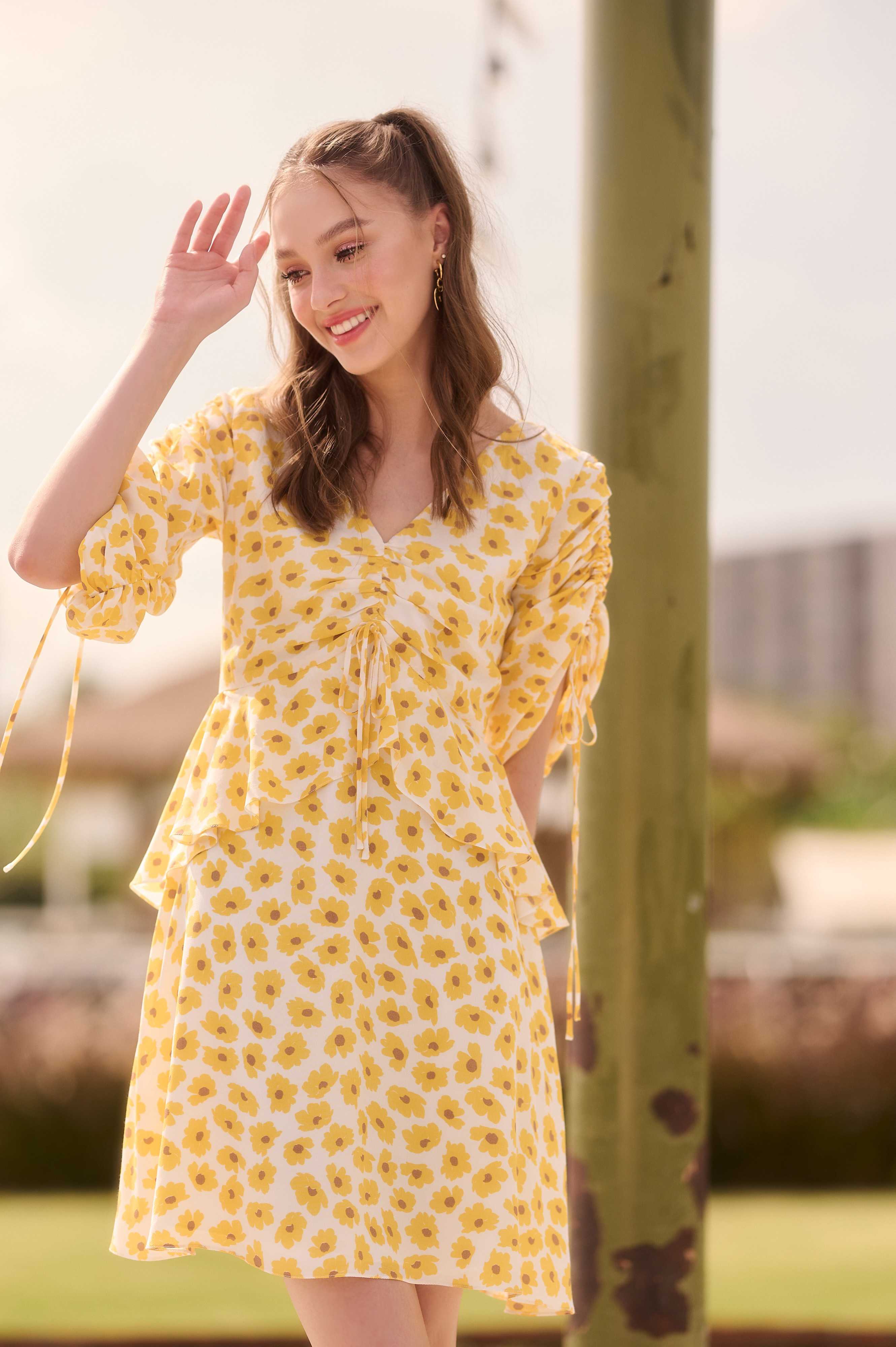[Tohns] Front Tied Flower Print Dress