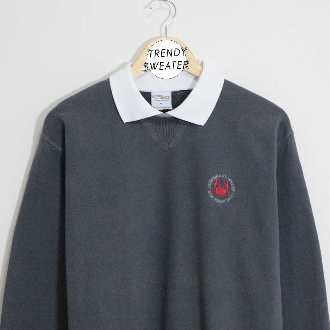 สเวตเตอร์ คอปก มือ 2 ป้าย crazy shirt ลายปัก Size XL