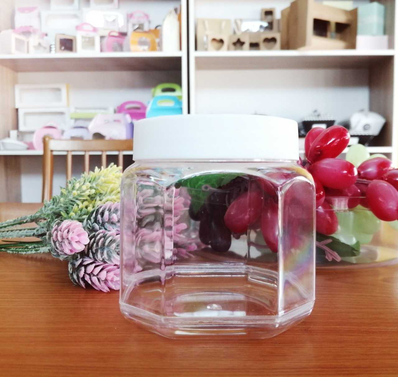 P111RW1031WH  โหลแปดเหลี่ยมเล็ก ฝาขาว 400ML ปลีก1 ใบ