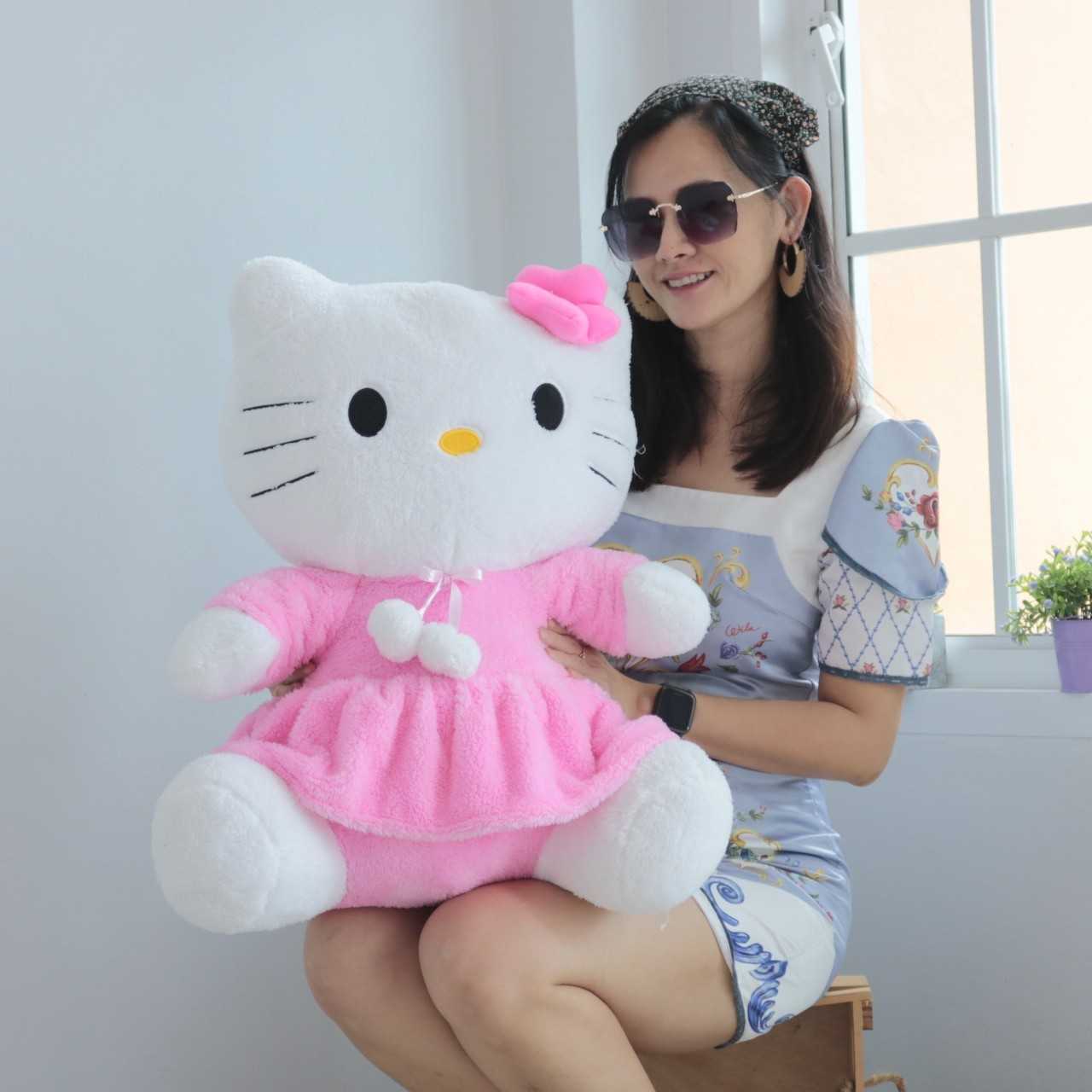 ตุ๊กตาคิตตี้ชุดพื้น ขนาด 60 cm.