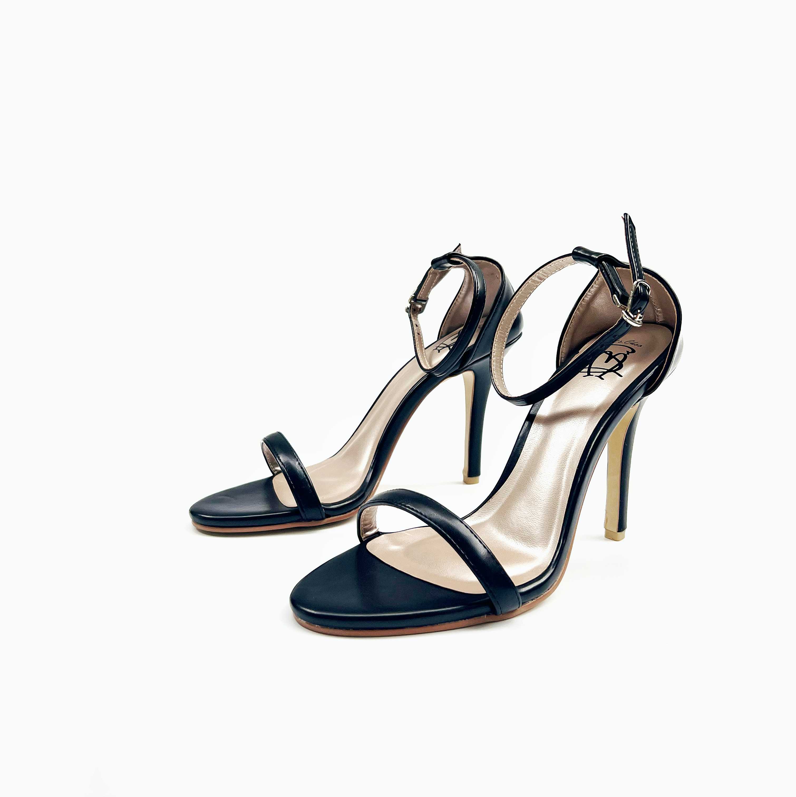 Ella : Black