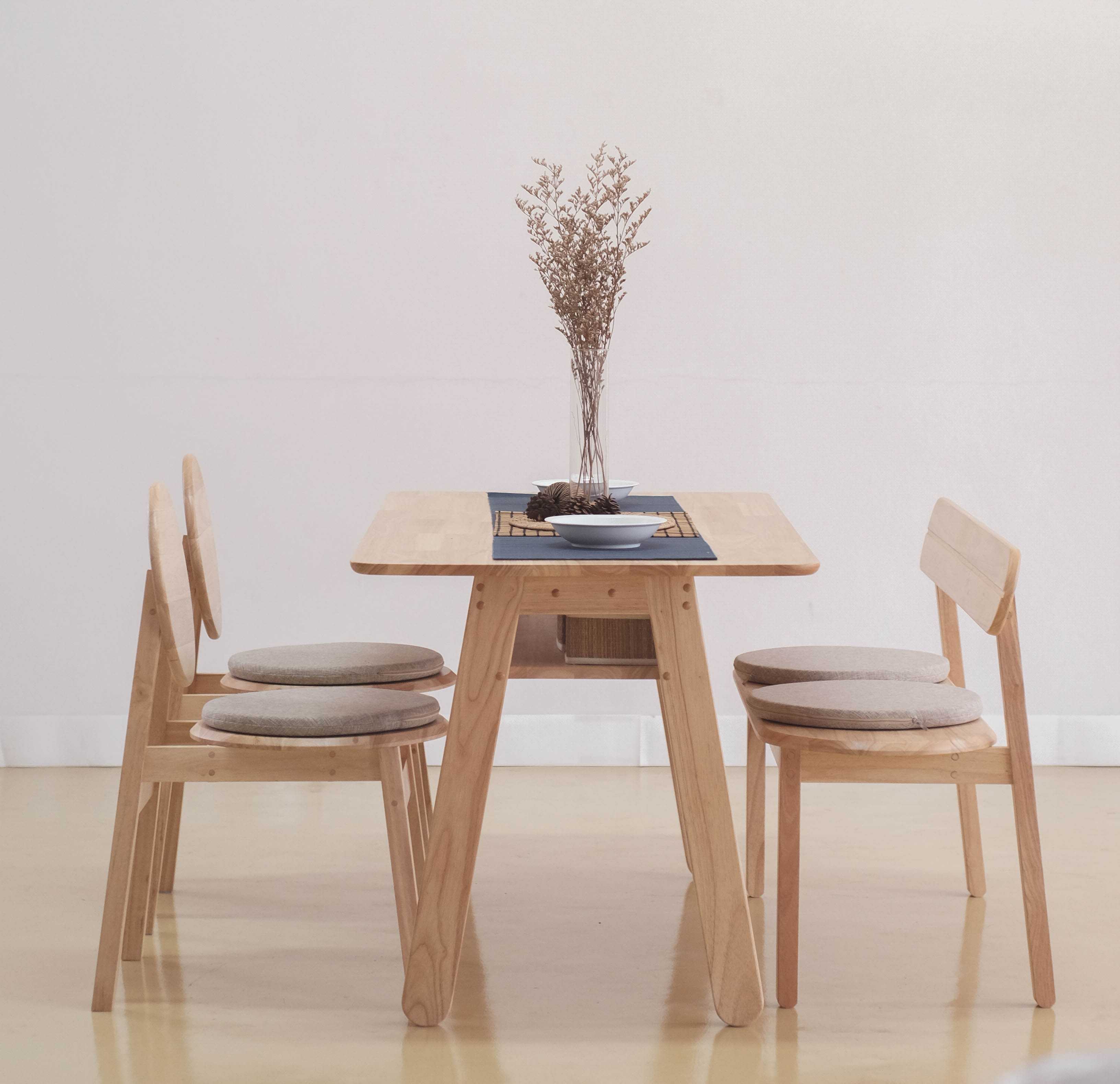 ชุดโต๊ะอาหาร HANA 150x75x75 + TAIYOU Chairs + KANI Bench 120 cm - 4 seats