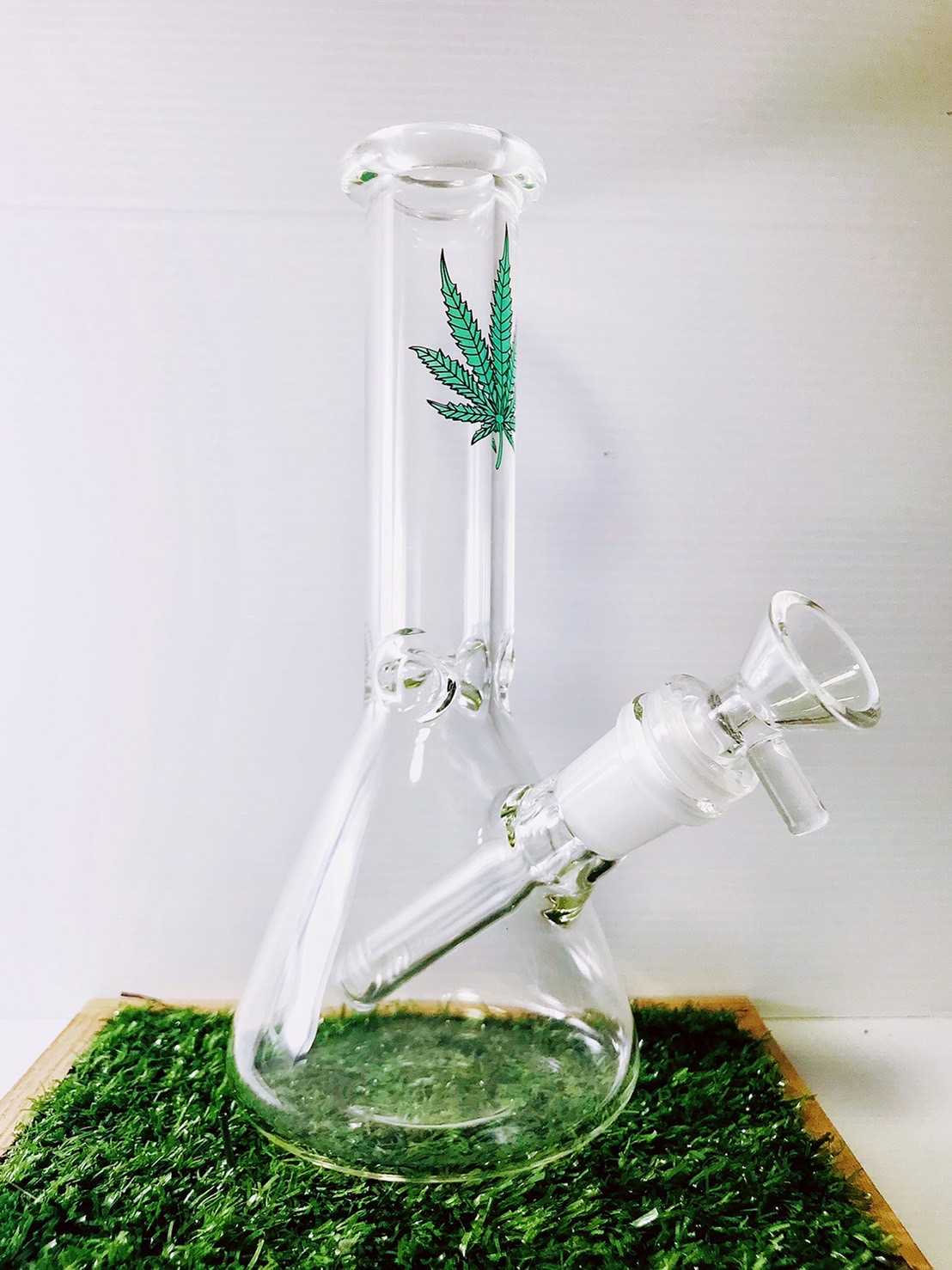 บ้องแก้ว บีกเกอร์ สกิน Weed (บอโรซิลิเกต) สูง 20 ซม.