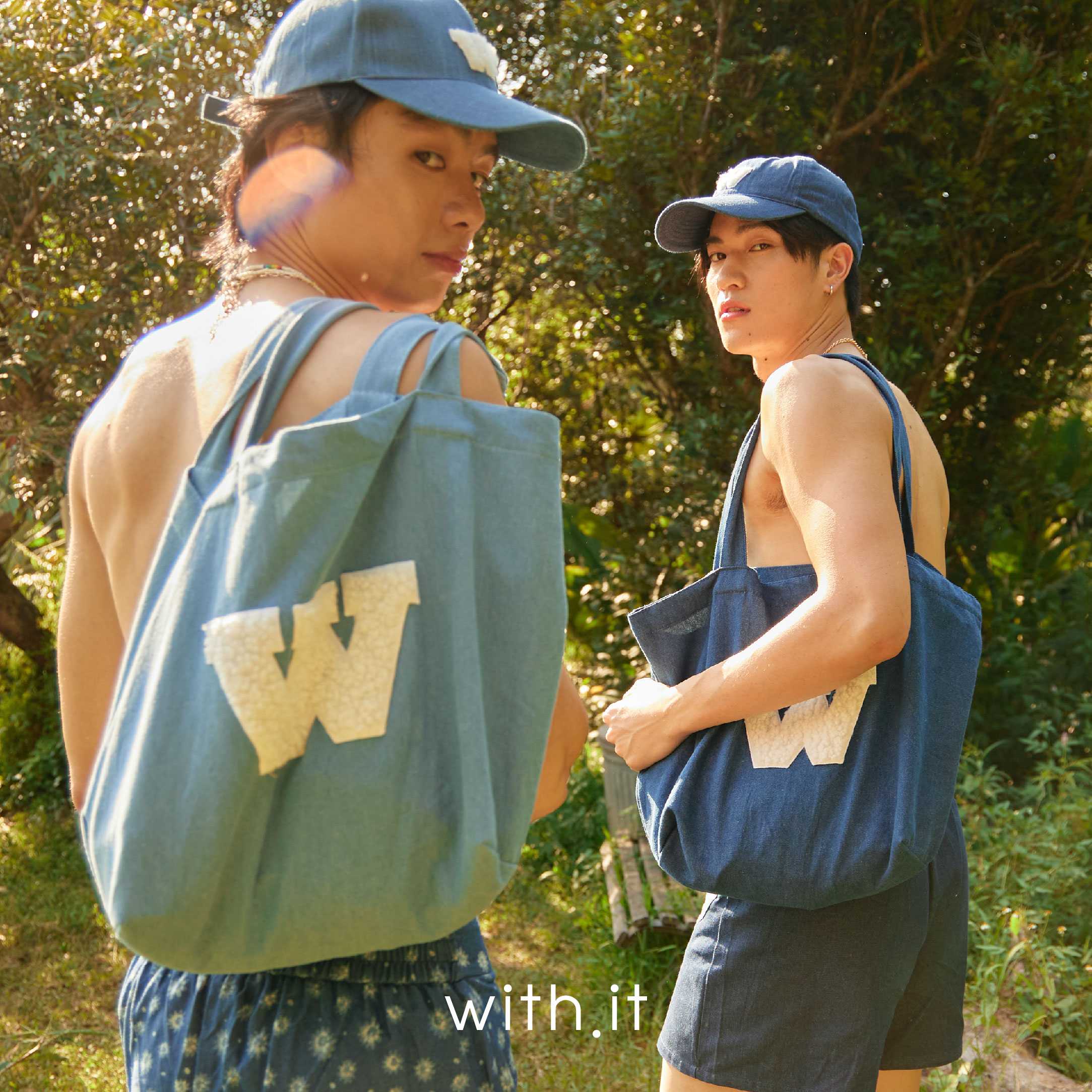 with.it.store - BGW8060 กระเป๋ายีนส์ปักดับบลิว