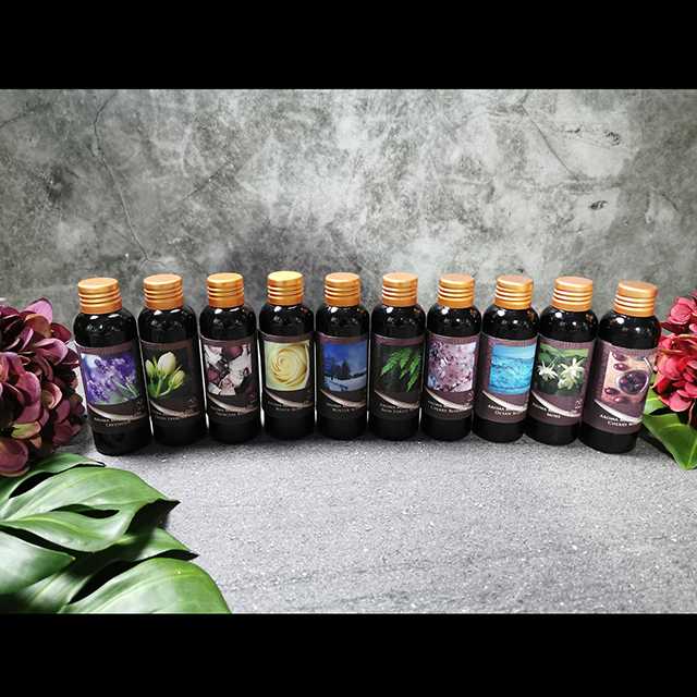 Aroma massage Oil น้ำมันนวดตัวอโรมา  100 ml. กลิ่นดอกไม้ มีหลายกลิ่น เลือกในภาพ