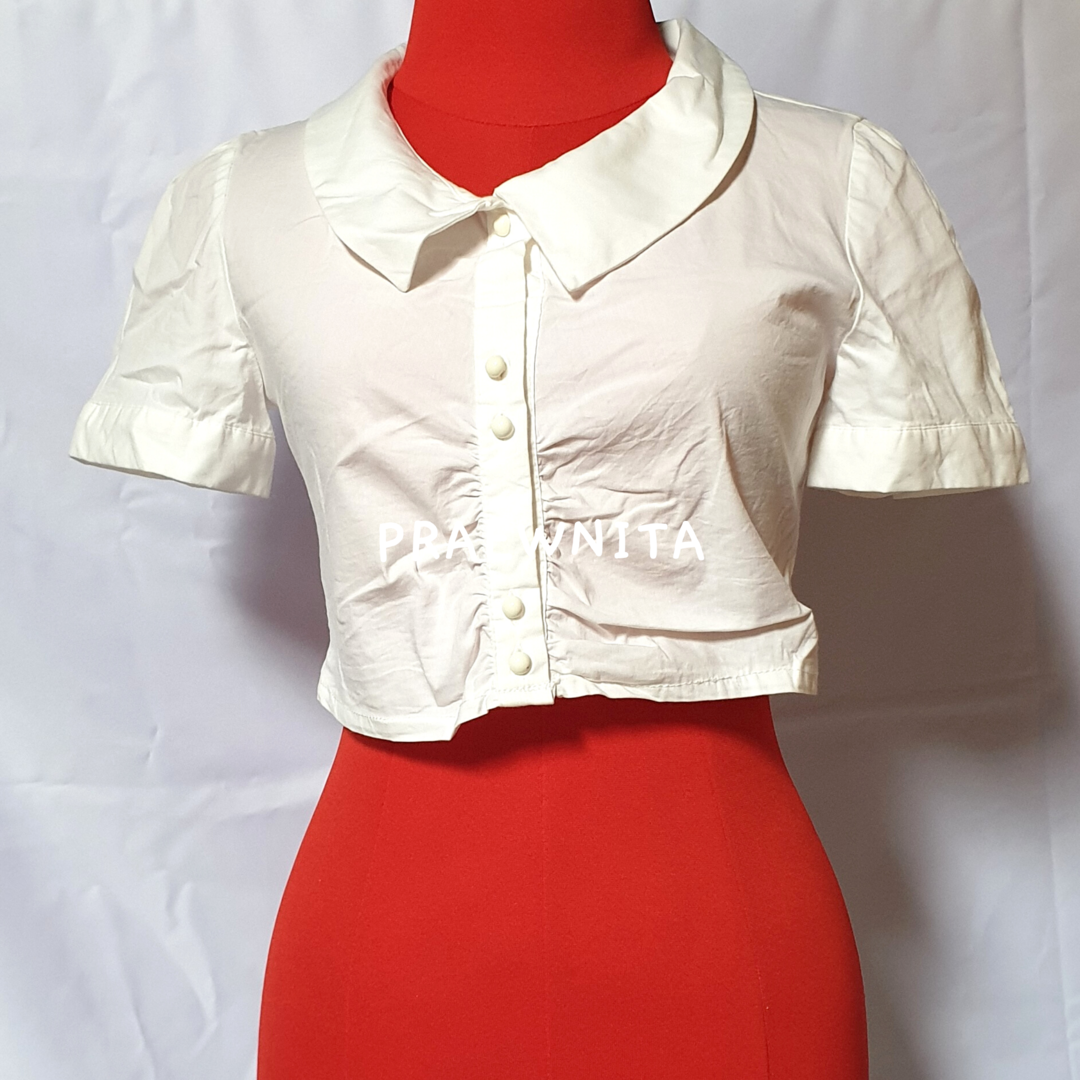 (อ่านก่อนซื้อ) เสื้อมือสอง เสื้อครอปสีขาว เสื้อเชิ้ต no.0106