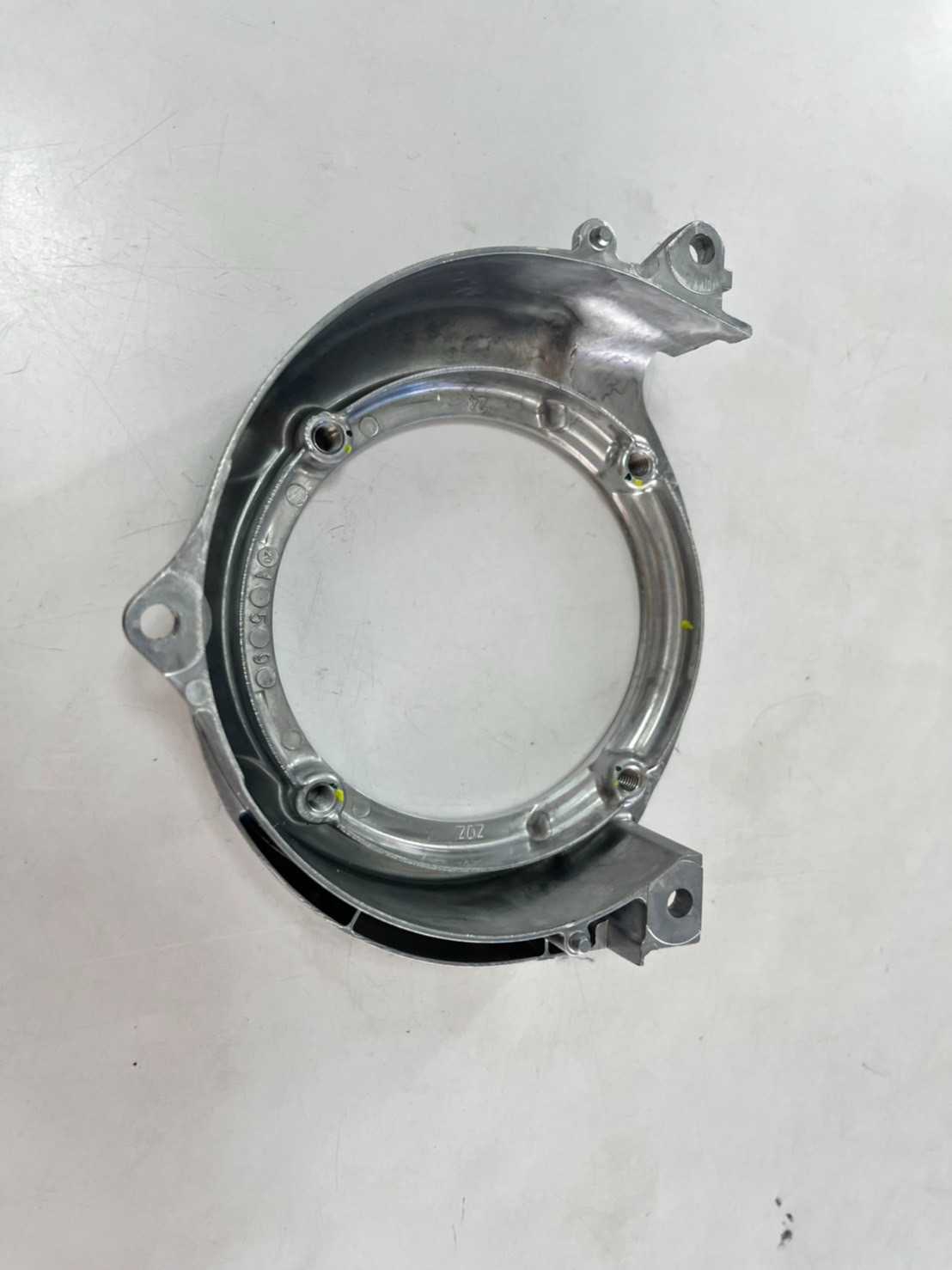 ฝาครอบยึดถ้วยคลัทซ์เครื่องตัดหญ้า Honda Gx35 แท้ 100% ของใหม่ จากตัวเครื่อง