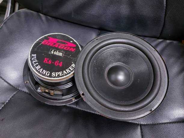 ลำโพง 6 นิ้ว D Dragon Full rang KS- 64 เสียงดีมากครับ อดีตเเชมป์ ซับของประเทศ ขับหนัก แน่น ลึก ของดี