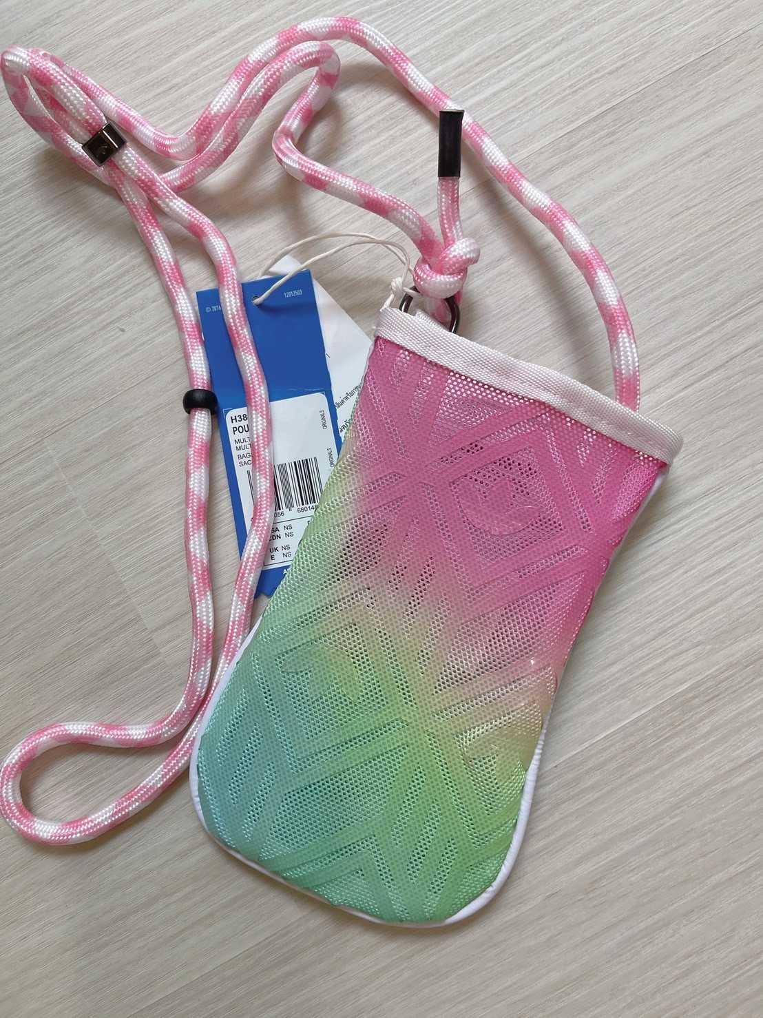 Adidas phone bag ห้อยคอ สะพายข้าง