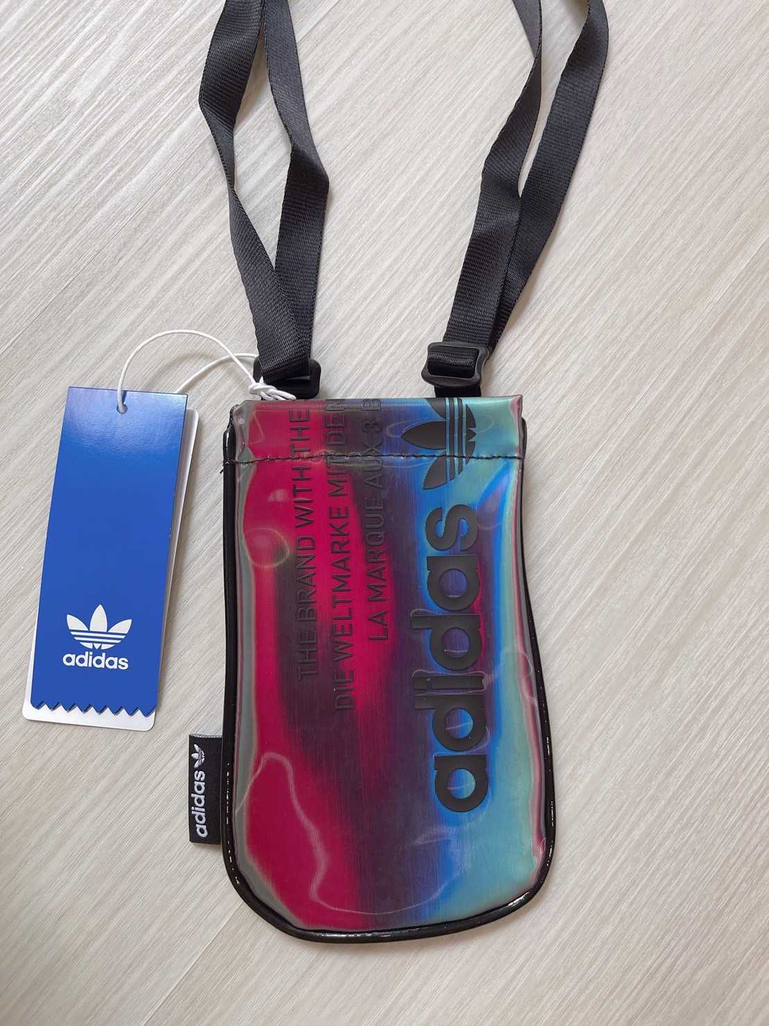 Adidas phone bag ห้อยคอ สะพายข้าง