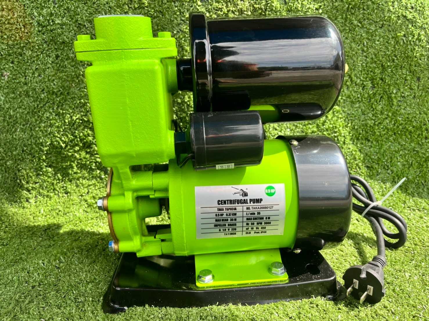 ปั๊มน้ำไฟฟ้าออโต้ 0.5HP 370w ยี่ห้อ TAKA TGP051A