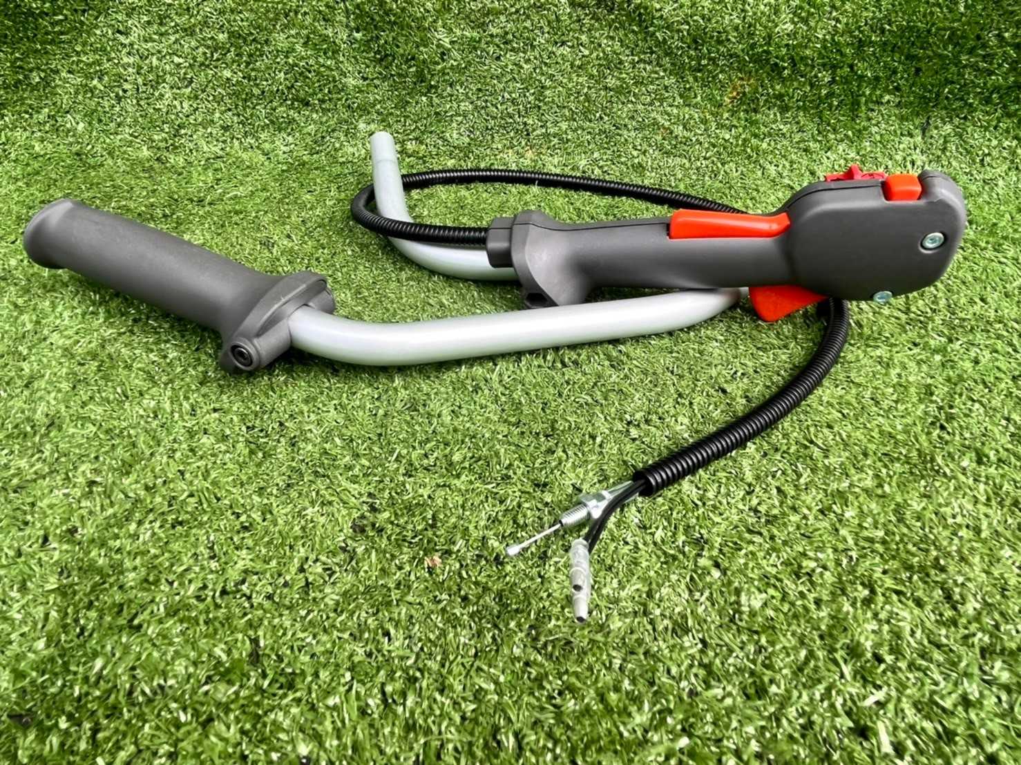 แฮนด์+ด้ามจับ+พร้อมสายคันเร่งของเครื่องตัดหญ้ายี่ห้อHusqvarna