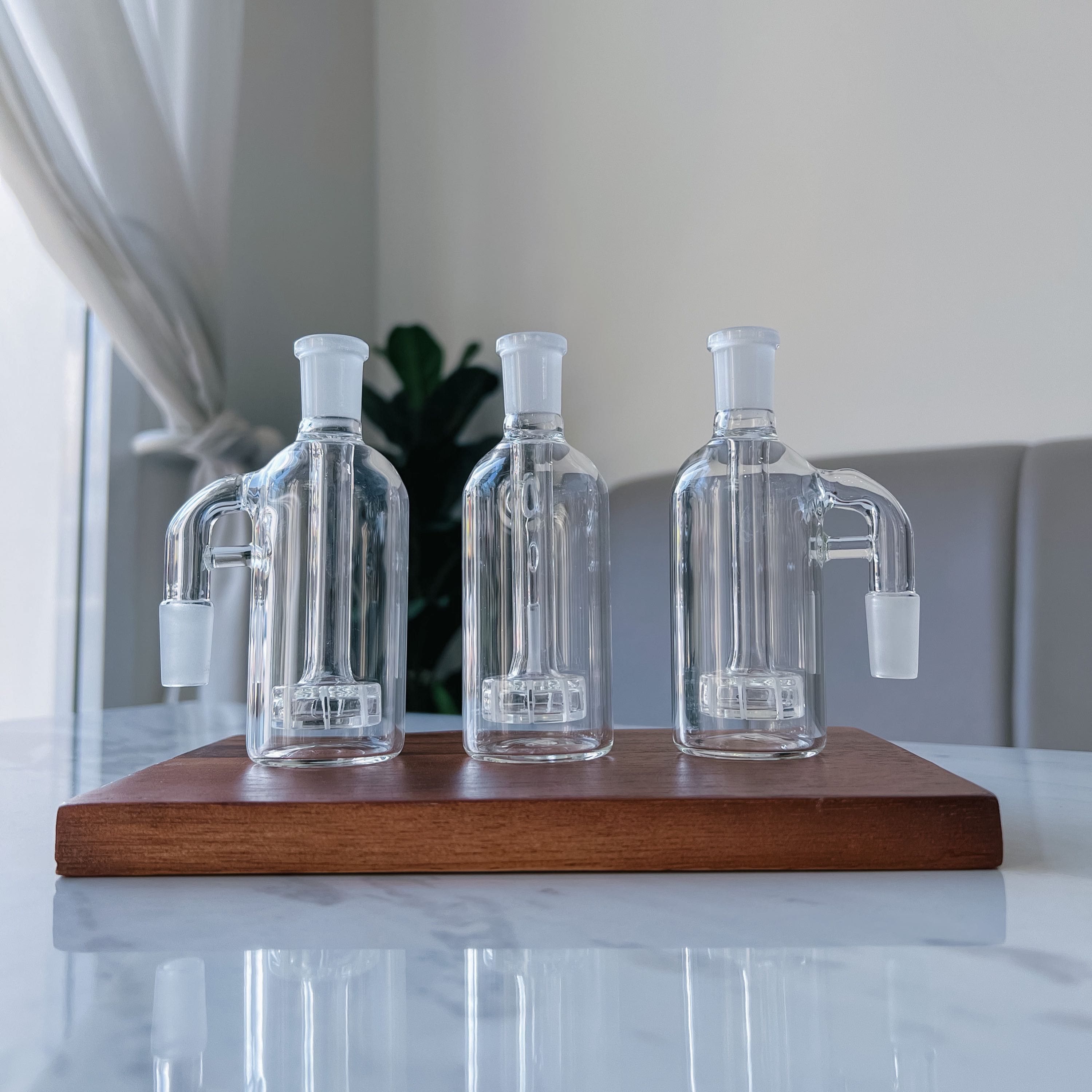 (14 mm) 90 Degree Ash Catcher w/ Showerhead Perc
